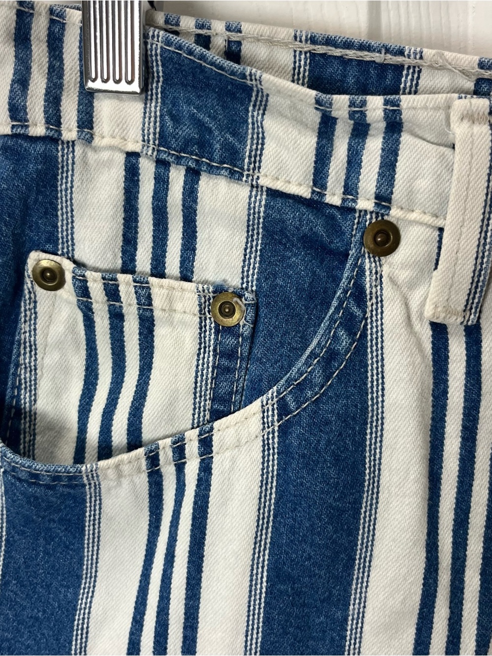 Northcrest Vintage Women Blue and White Stripe High-Waist Bermuda Shorts Size 14 - Picture 2 of 15